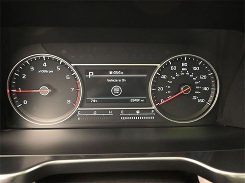 Used 2023 Kia Sorento S w/ Panoramic Sunroof Package image 7