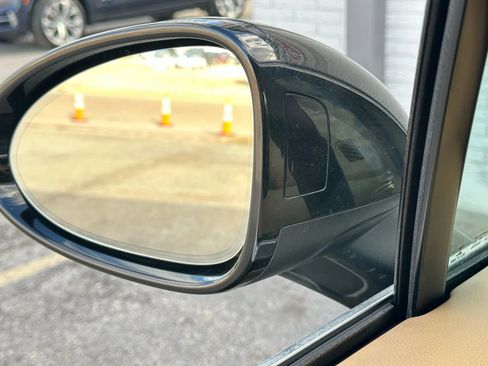 Used 2016 Porsche Macan S image 40