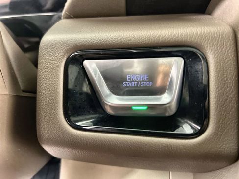 Certified 2025 GMC Yukon XL Denali w/ Denali Reserve Package AWD/4WD image 18
