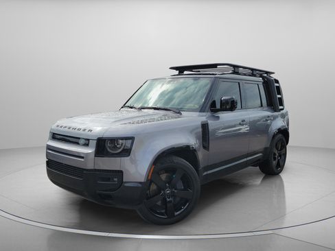 Used 2024 Land Rover Defender 110 X-Dynamic SE image 2