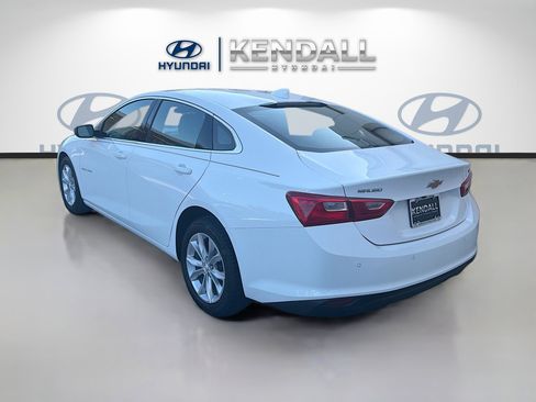 Used 2025 Chevrolet Malibu LT FWD image 4