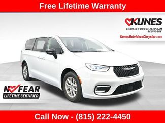 Used 2024 Chrysler Pacifica Touring-L FWD video 1