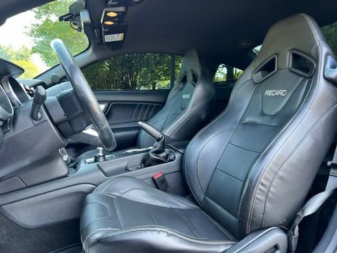Used 2018 Ford Mustang GT Premium RWD image 12