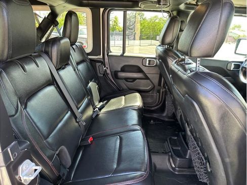 Used 2020 Jeep Wrangler Unlimited Rubicon w/ LED Lighting Group image 23