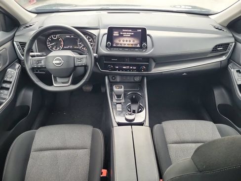 Used 2025 Nissan Rogue SV AWD/4WD image 13