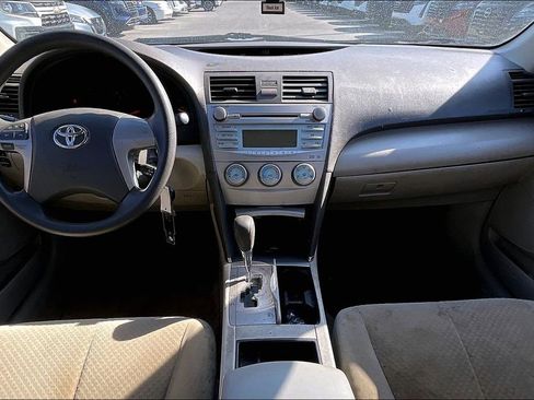 Used 2009 Toyota Camry SE FWD image 19
