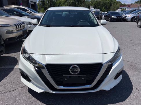 Used 2019 Nissan Altima 2.5 S FWD image 2