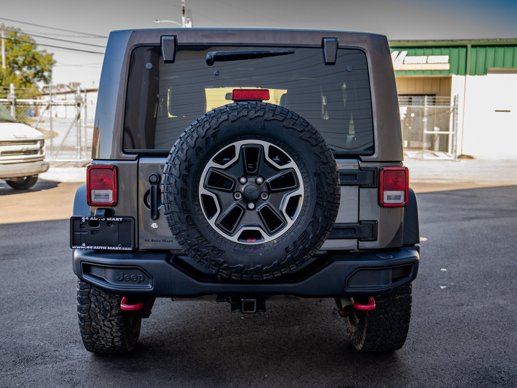 Used 2016 Jeep Wrangler Unlimited Rubicon AWD/4WD image 3