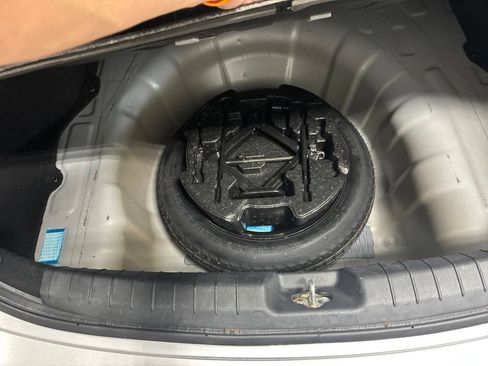Used 2018 Hyundai Elantra Value Edition w/ Cargo Package FWD image 12