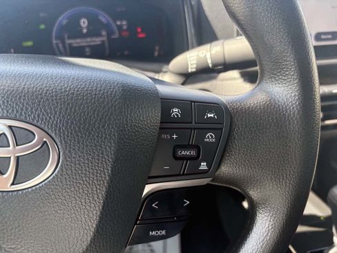 Used 2026 Toyota Camry LE FWD image 21