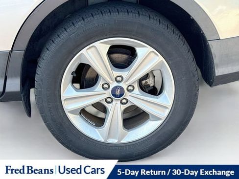Used 2016 Ford Escape SE w/ SE Cold Weather Package AWD/4WD image 37