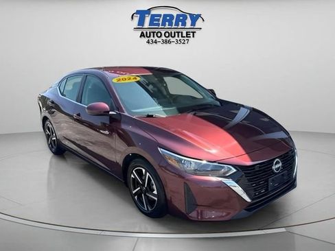 Used 2024 Nissan Sentra SV FWD image 2