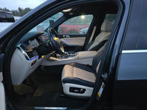 Used 2019 BMW X7 xDrive50i w/ Executive Package image 5