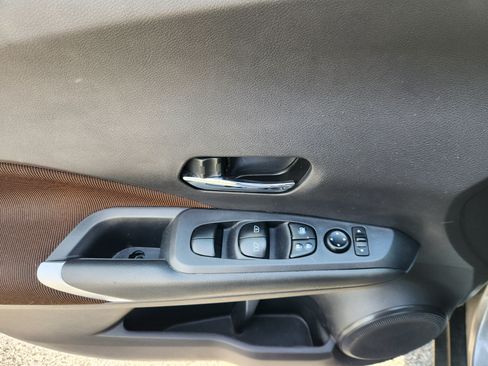 Certified 2024 Nissan Kicks SR w/ Exterior Package FWD image 16