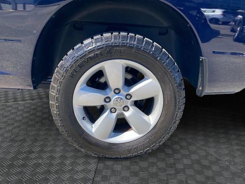 Used 2019 RAM 1500 Classic SLT AWD/4WD image 33