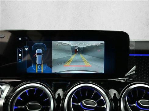 Certified 2026 Mercedes-Benz GLB 250 4MATIC image 11