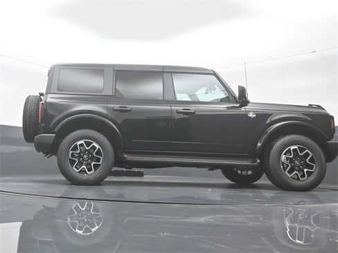 New 2025 Ford Bronco Outer Banks image 24