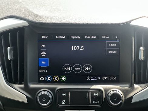 Used 2023 GMC Terrain SLT w/ LPO, Floor Liner Package FWD image 26
