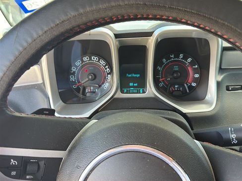 Used 2011 Chevrolet Camaro SS image 3