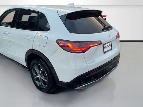 Used 2024 Honda HR-V EX-L image 5