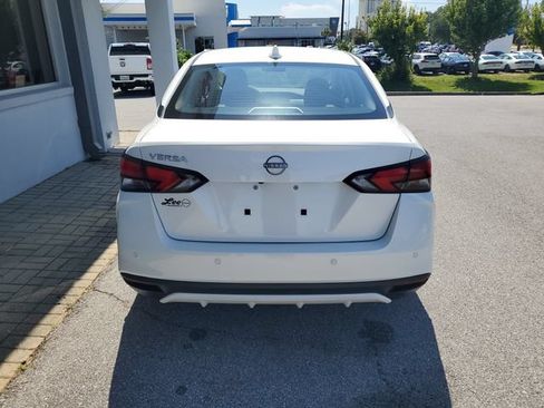 Certified 2025 Nissan Versa SV w/ Trunk Package FWD image 9
