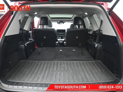 Used 2024 Toyota Grand Highlander AWD image 36