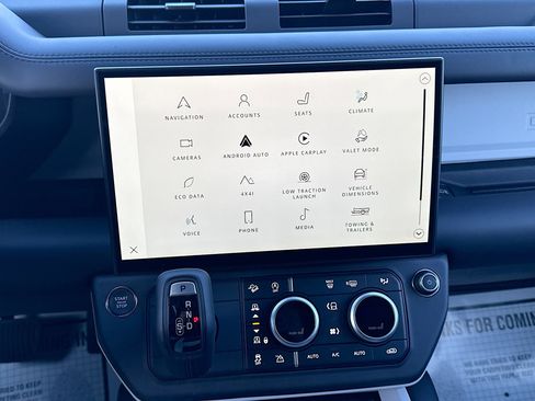 New 2026 Land Rover Defender 110 X-Dynamic SE image 29