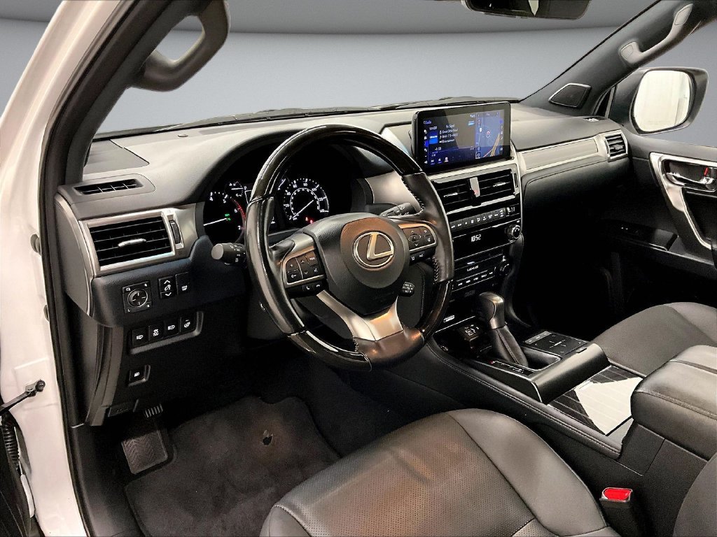 Used 2023 Lexus GX 460 Premium w/ Premium Plus Package AWD/4WD image 17