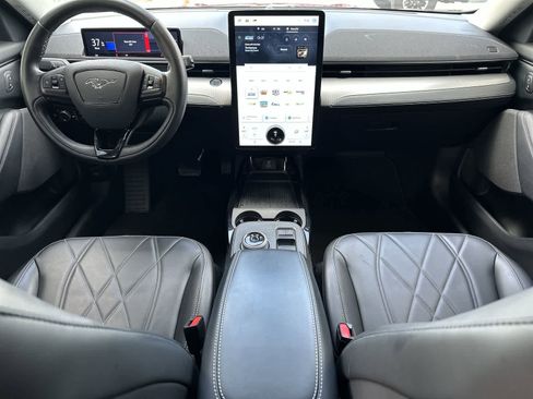 Used 2022 Ford Mustang Mach-E Select image 20