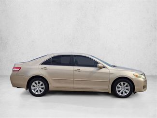 Used 2010 Toyota Camry LE FWD video 4