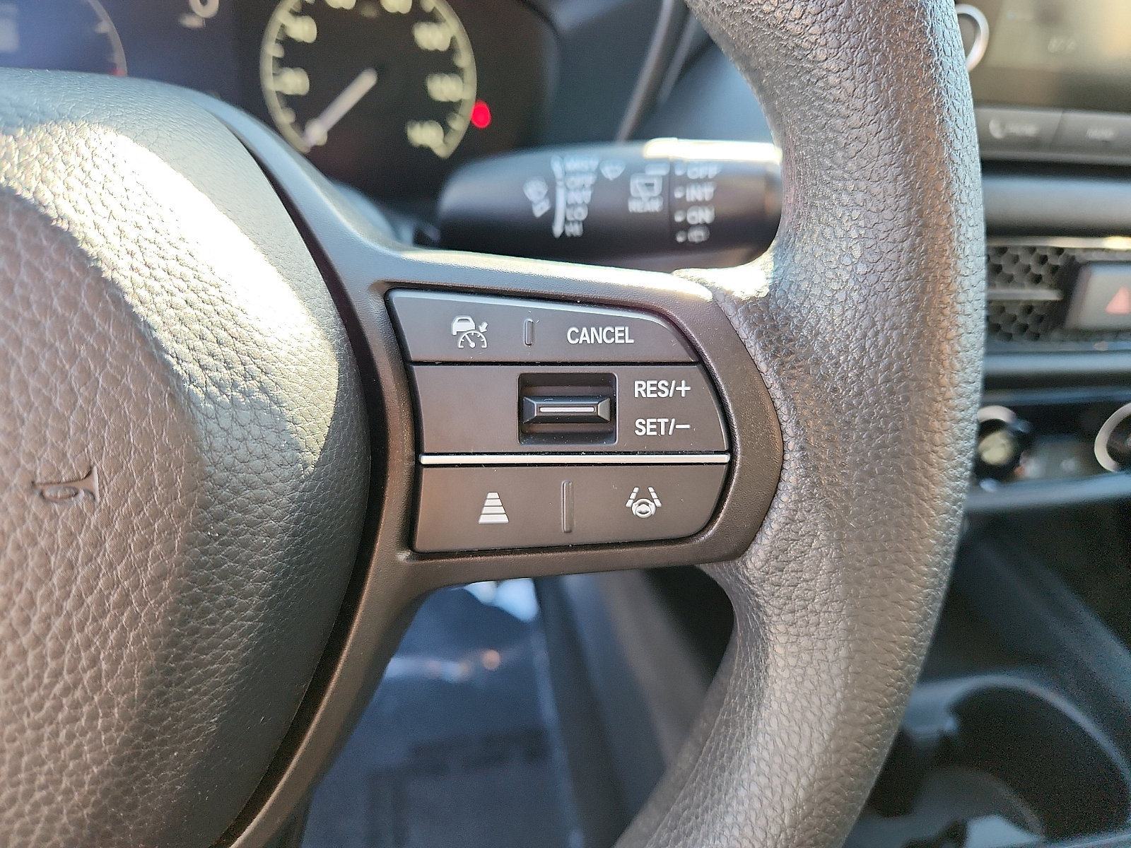 Used 2024 Honda HR-V LX image 21