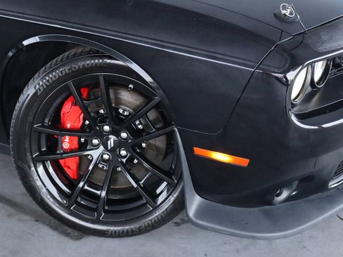 Used 2018 Dodge Challenger T/A image 3