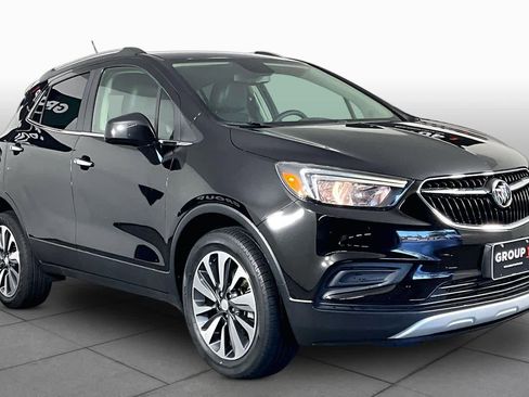 Certified 2022 Buick Encore Preferred AWD/4WD image 3