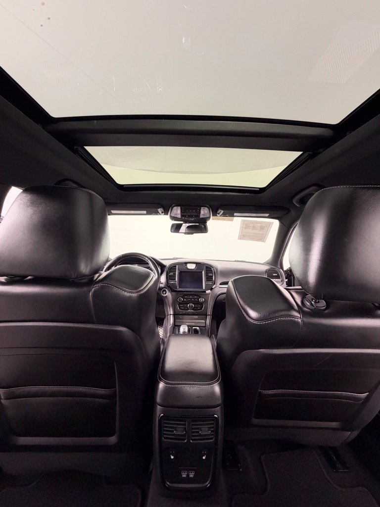 Used 2023 Chrysler 300 C RWD image 22
