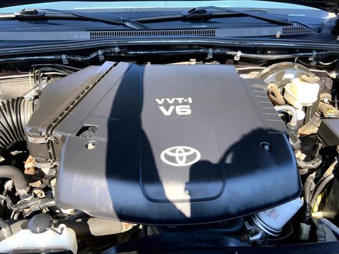 Used 2013 Toyota Tacoma 4x4 Double Cab w/ TRD Sport Pkg image 31