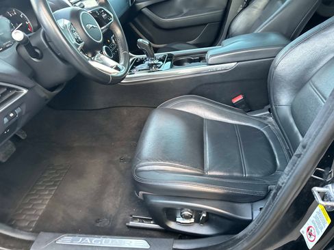 Used 2020 Jaguar XE S image 18