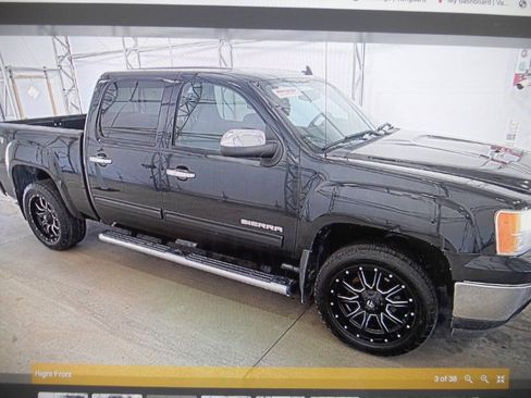 Used 2010 GMC Sierra 1500 SLE w/ (PDW) Pro Sport Package AWD/4WD image 9