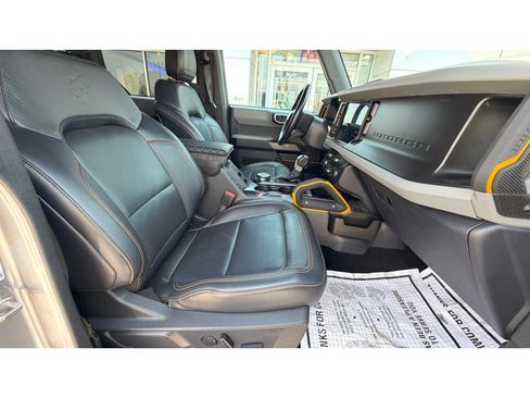 Used 2022 Ford Bronco Badlands AWD/4WD image 7
