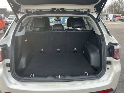 Used 2018 Jeep Compass Limited AWD/4WD image 15