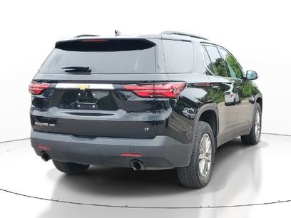 Used 2023 Chevrolet Traverse LT