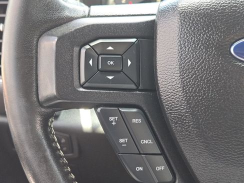 Used 2017 Ford F150 XLT w/ Equipment Group 302A Luxury AWD/4WD image 33