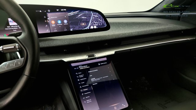 Used 2024 Lucid Air Pure RWD image 61