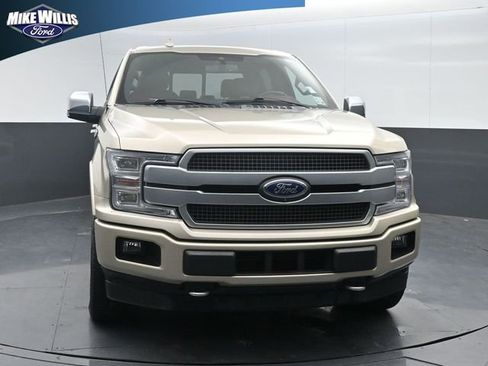 Used 2018 Ford F150 Platinum w/ Equipment Group 701A Luxury AWD/4WD image 2