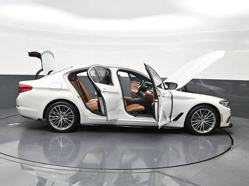 Used 2020 BMW 530i w/ Convenience Package RWD image 37
