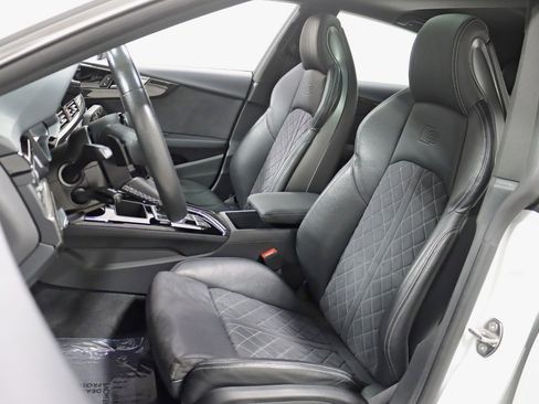 Used 2022 Audi S5 Premium image 25