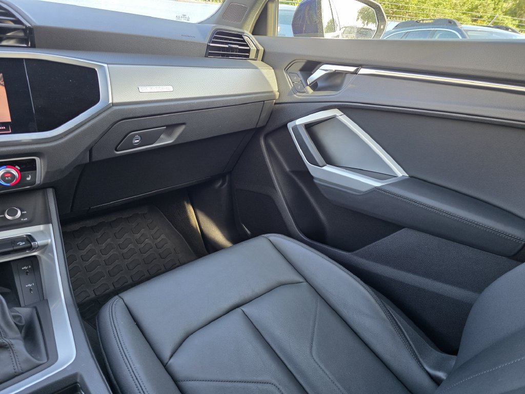 Used 2022 Audi Q3 2.0T Premium Plus AWD/4WD image 15