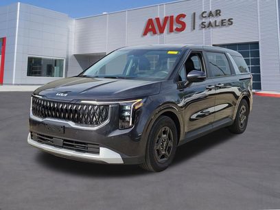 Used 2025 Kia Carnival