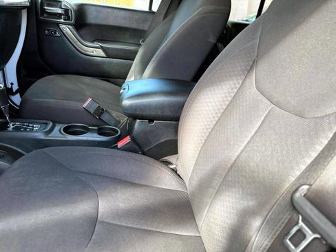 Used 2017 Jeep Wrangler Unlimited Sport w/ Quick Order Package 24S image 14