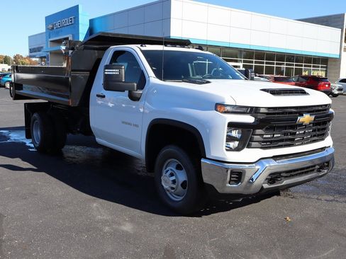 New 2025 Chevrolet Silverado 3500 W/T w/ WT Convenience Package image 2