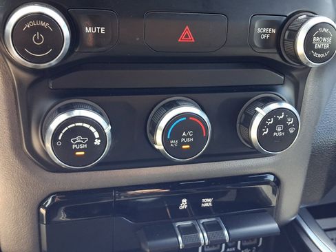 Used 2019 RAM 1500 Big Horn AWD/4WD image 17